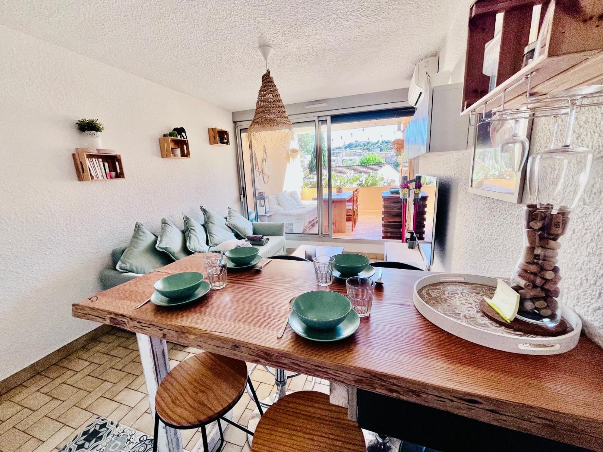 Cosy Deux Pieces Pour 4 Personnes En Centre Ville Classe Cavalaire-sur-Mer Ngoại thất bức ảnh